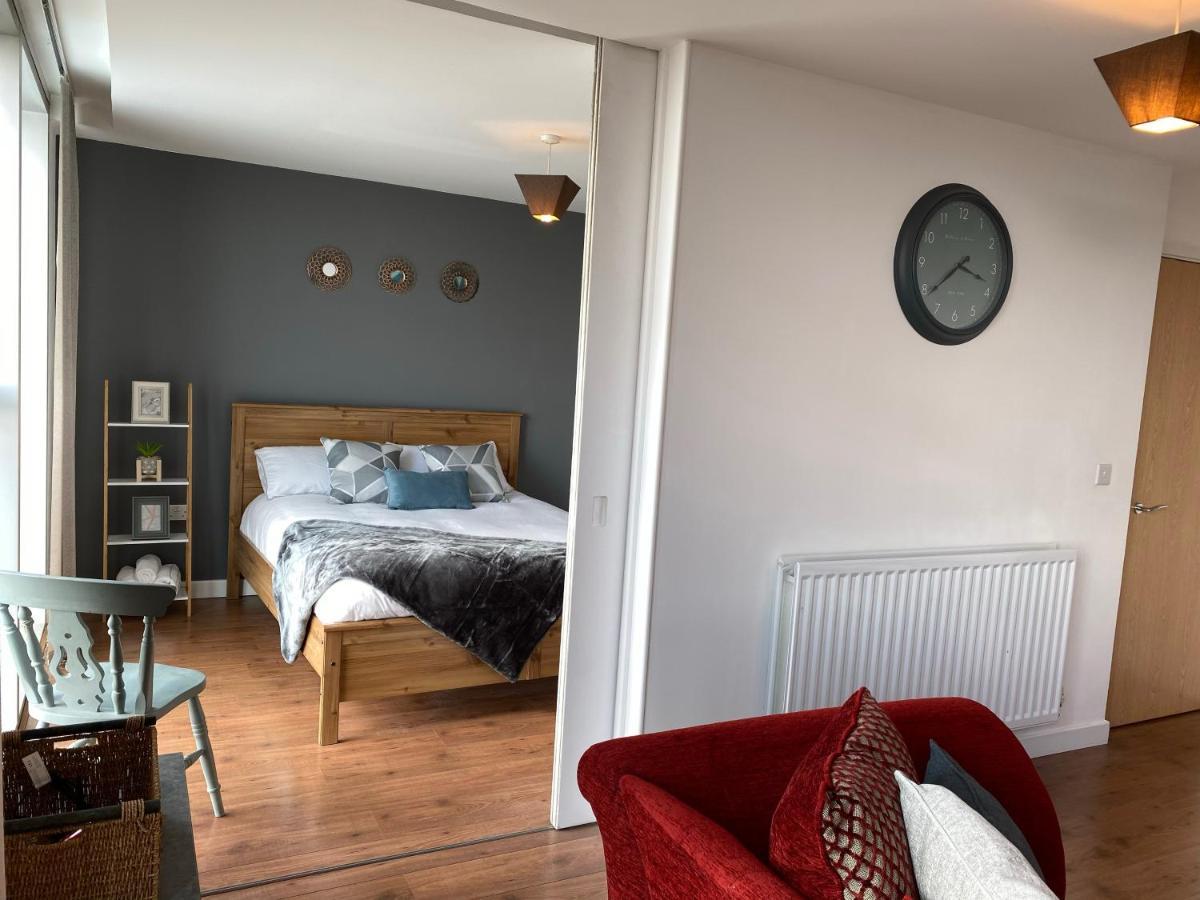 Tailor That Property - Chelsea House Милтон-Кейнс Экстерьер фото